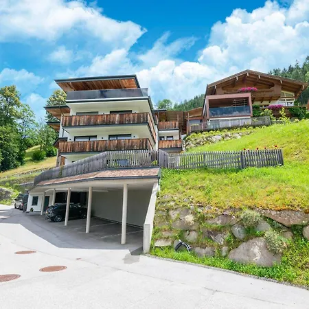 Premium Im Zillertal Апартаменты *